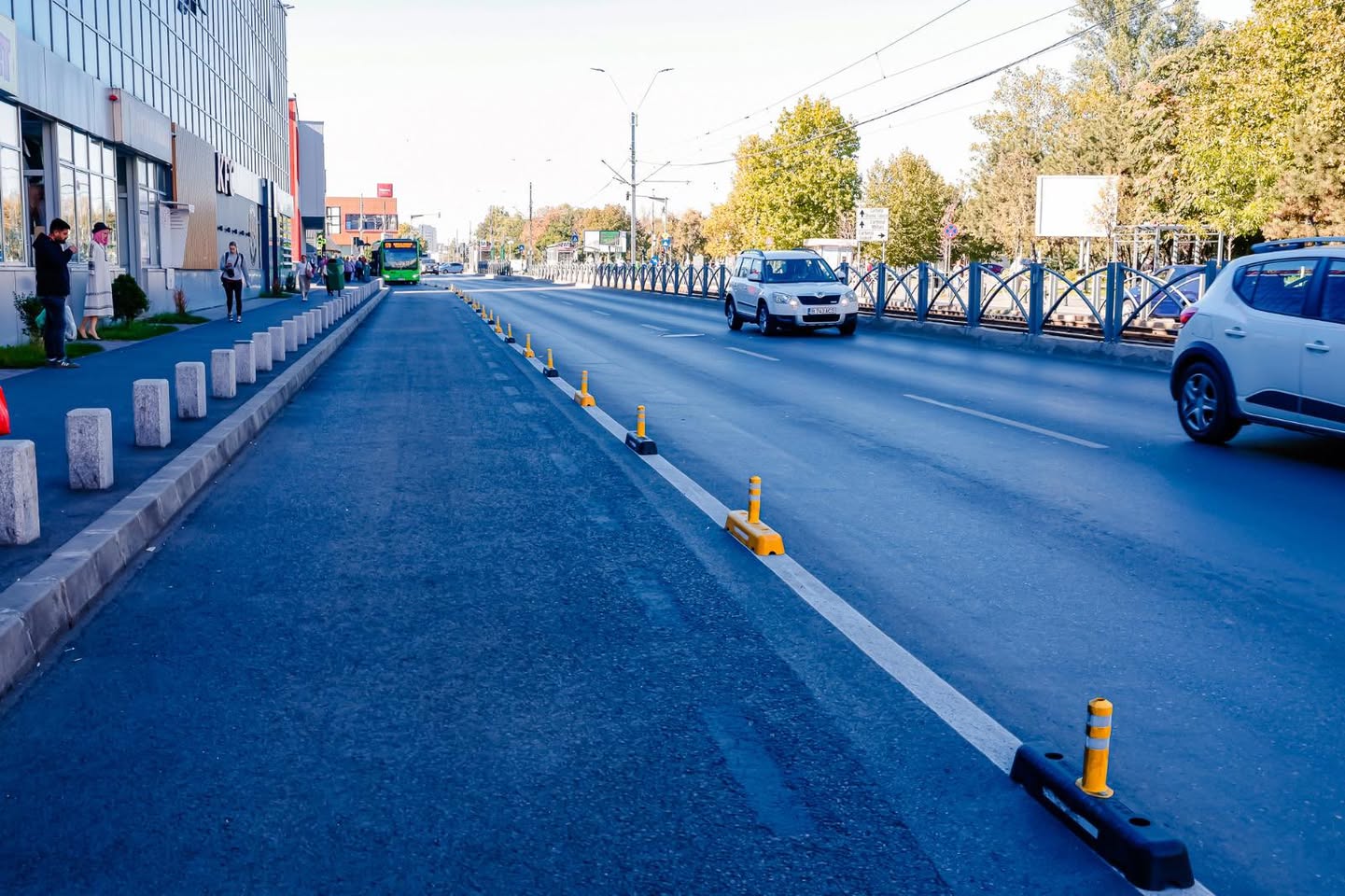 Noi benzi unice pentru transportul public au fost inaugurate în zona academiei militare Societatea de Transport București (STB) a pus în funcțiune noi benzi unice dedicate transportului public în zona Academiei Militare