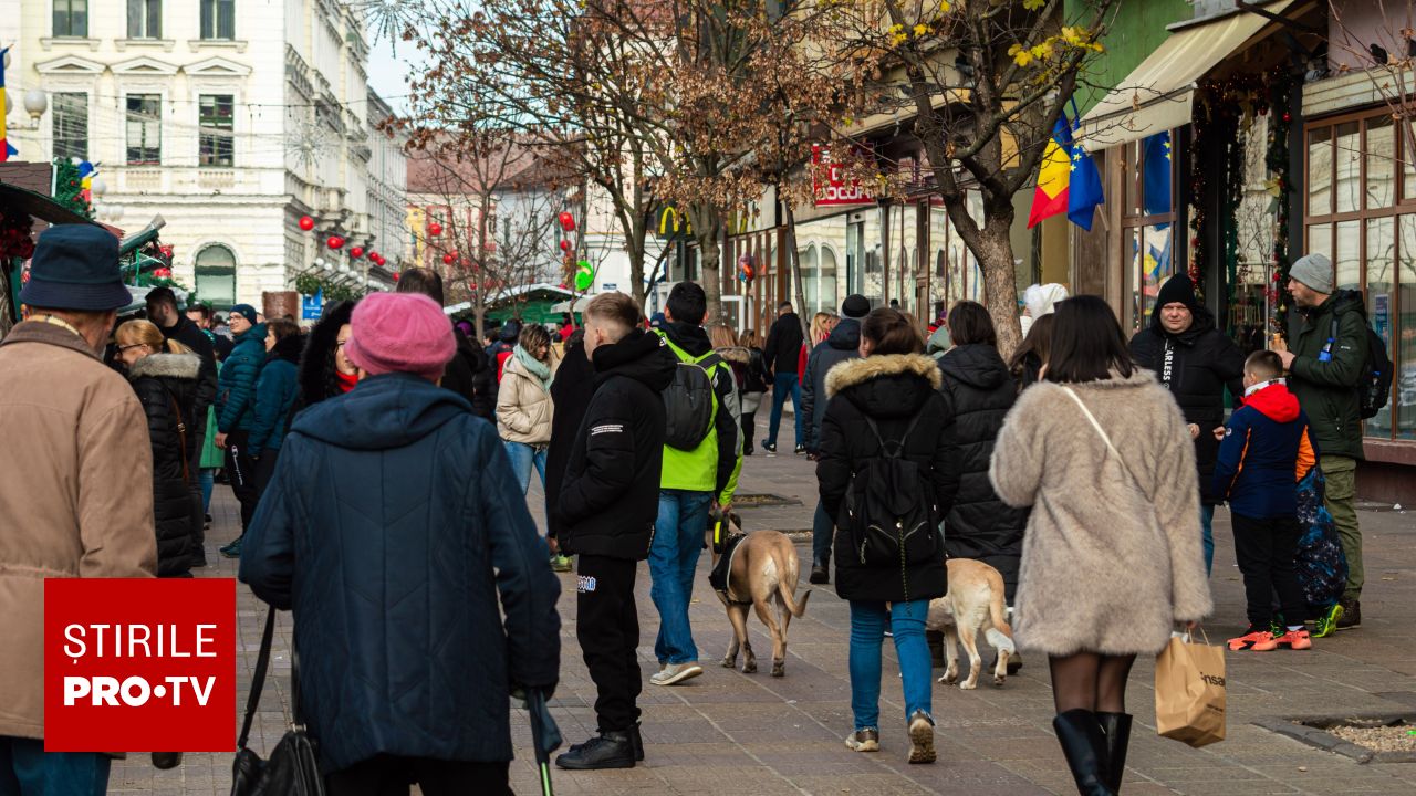 Vremea se încălzește în weekend, dar ploile și vântul își fac simțită prezența Temperaturile cresc în majoritatea zonelor României în acest weekend, cu maxime care vor ajunge până la 15 grade Celsius în unele regiuni