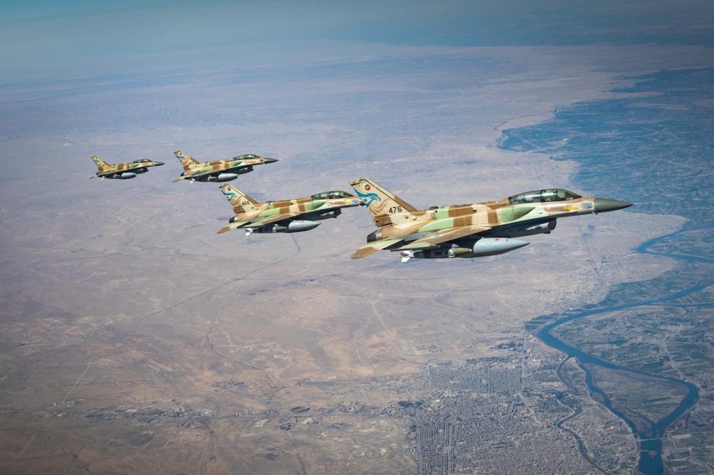 Atacuri ample în Iran, tensiuni pe piețele financiare Armata israeliană a anunțat luni dimineață că a „lansat o serie de atacuri la scară largă” în Iran, escaladând tensiunile în Orientul Mijlociu