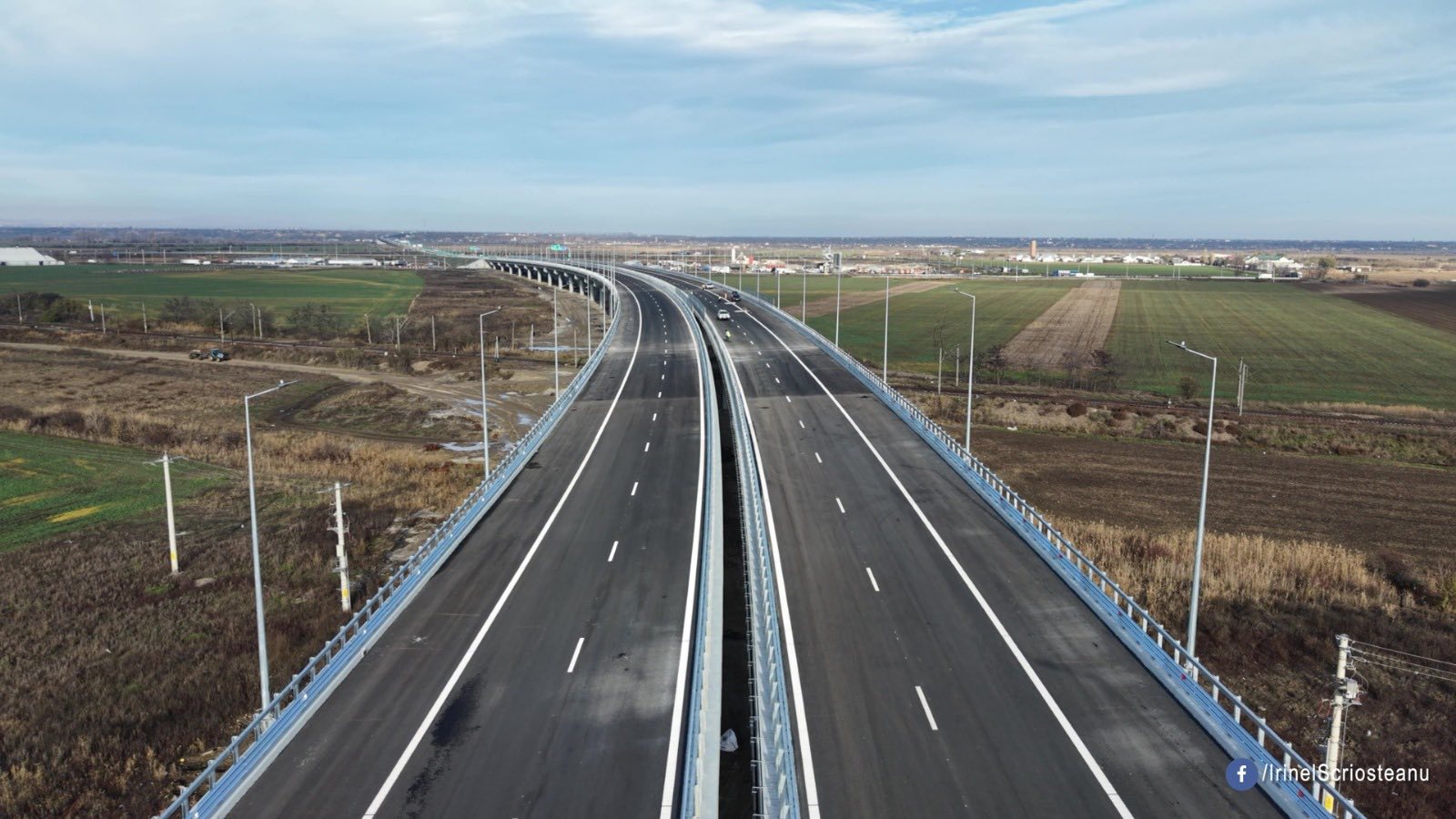 Acordul de mediu pentru autostrada București – Alexandria, aprobat Autostrada București – Alexandria, un proiect de infrastructură așteptat de mulți ani, a primit acordul de mediu, o etapă crucială înaintea aprobării studiului de fezabilitate