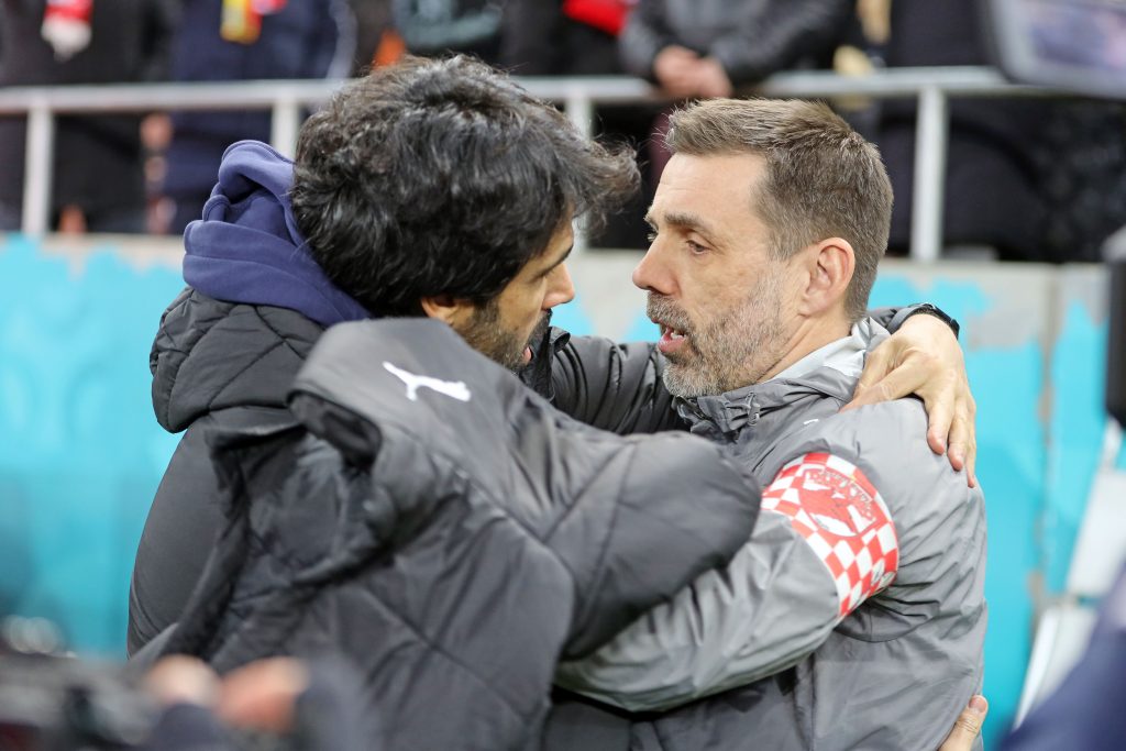 Dinamo – U Cluj, duel tensionat: Kopic sau Coelho, cine va schimba soarta „câinilor”?