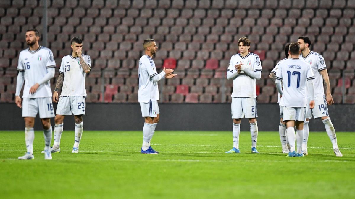 Eșecul Italiei la Cupa Mondială: O Lovitură Financiară Majoră Se pare că visul Italiei de a juca la Cupa Mondială s-a spulberat, iar consecințele nu sunt doar sportive