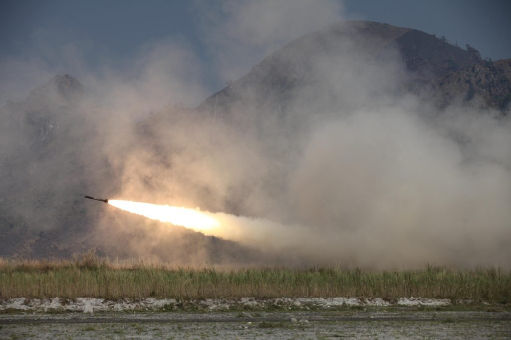 Rachetă iraniană interceptată de NATO: Fragmente au căzut în Turcia Incident grav la granițele NATO, pe fondul tensiunilor crescute din Orientul Mijlociu