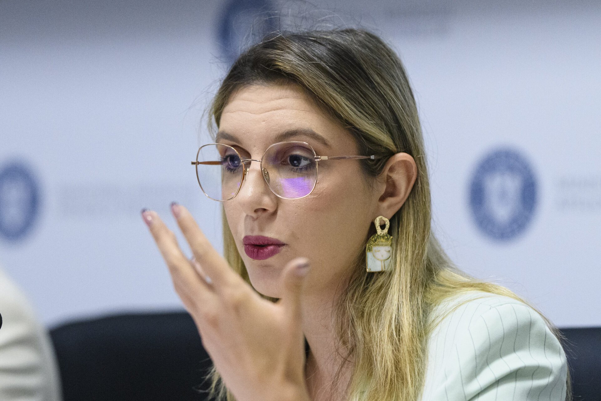 Reorganizare la Romsilva: Audit la ocoalele silvice și posibile concedieri Ministrul Mediului, Diana Buzoianu, a anunțat joi, în cadrul unei conferințe de presă susținută la Palatul Victoria, că reorganizarea Romsilva va continua cu o etapă de auditare a ocoalelor silvice