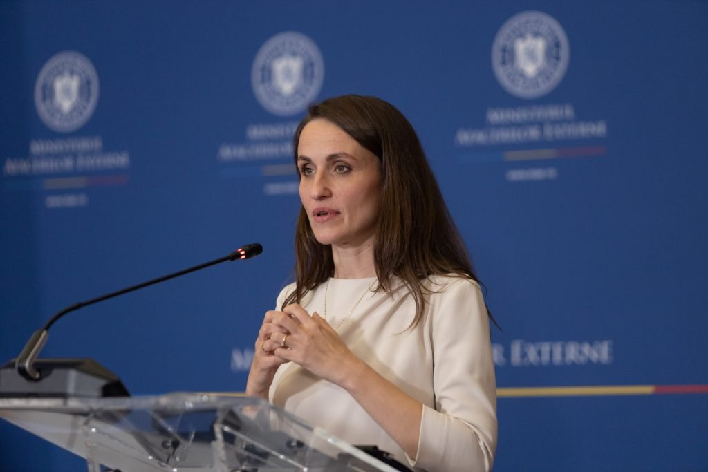 Peste o mie de români repatriați din Orientul Mijlociu; autoritățile continuă eforturile de evacuare Ministerul Afacerilor Externe (MAE) a anunțat că numărul românilor repatriați din Orientul Mijlociu a depășit pragul de o mie de persoane, după un nou zbor organizat prin Mecanismul european de protecție civilă
