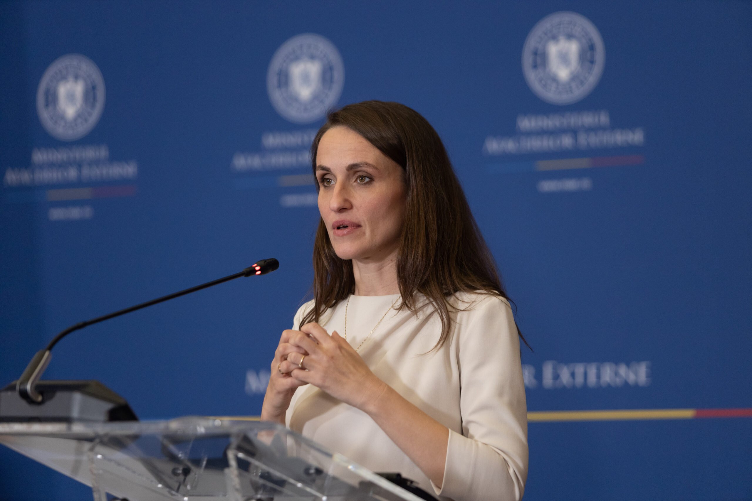 Peste o mie de români repatriați din Orientul Mijlociu; autoritățile continuă eforturile de evacuare Ministerul Afacerilor Externe (MAE) a anunțat că numărul românilor repatriați din Orientul Mijlociu a depășit pragul de o mie de persoane, după un nou zbor organizat prin Mecanismul european de protecție civilă