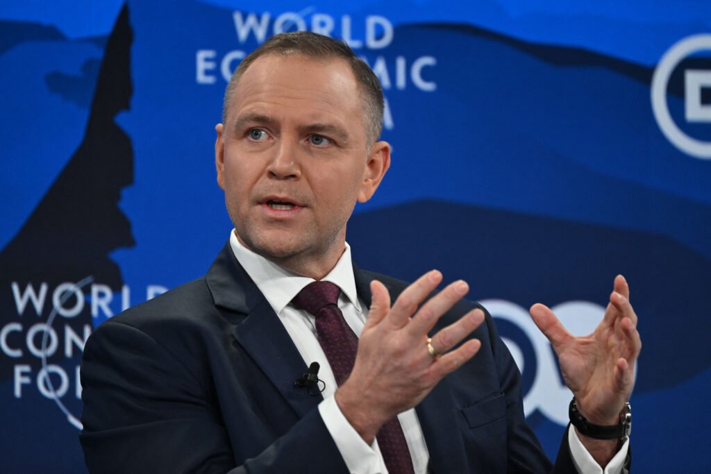 Polonia reduce treptat ajutorul pentru refugiații ucraineni