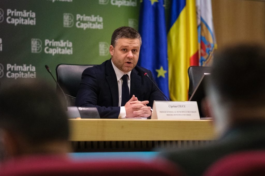 Ședința CGMB, suspendată din nou din lipsă de cvorum Consiliul General al Municipiului București (CGMB) a ratat din nou, pe data de 6 martie, șansa de a se reuni pentru a dezbate și adopta proiectele de importanță vitală pentru funcționarea orașului