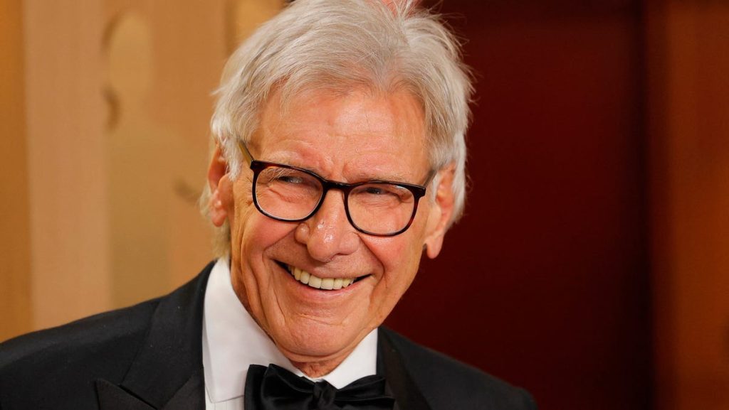 Harrison Ford, omagiat pentru întreaga carieră la Actor Awards: „Sunt încă un actor care lucrează” LOS ANGELES – Harrison Ford a fost onorat cu prestigiosul premiu pentru întreaga carieră la cea de-a 32-a ediție a Actor Awards, eveniment desfășurat pe 1 martie 2026