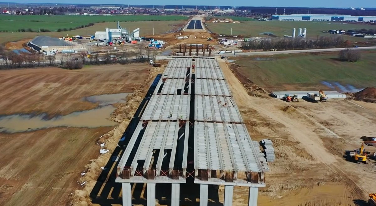 Autostrada A0 Nord: Primul tronson ar putea fi deschis circulației în vară Lucrările la Lotul 1 al Autostrăzii A0 Nord, care înconjoară Bucureștiul, au înregistrat un progres semnificativ