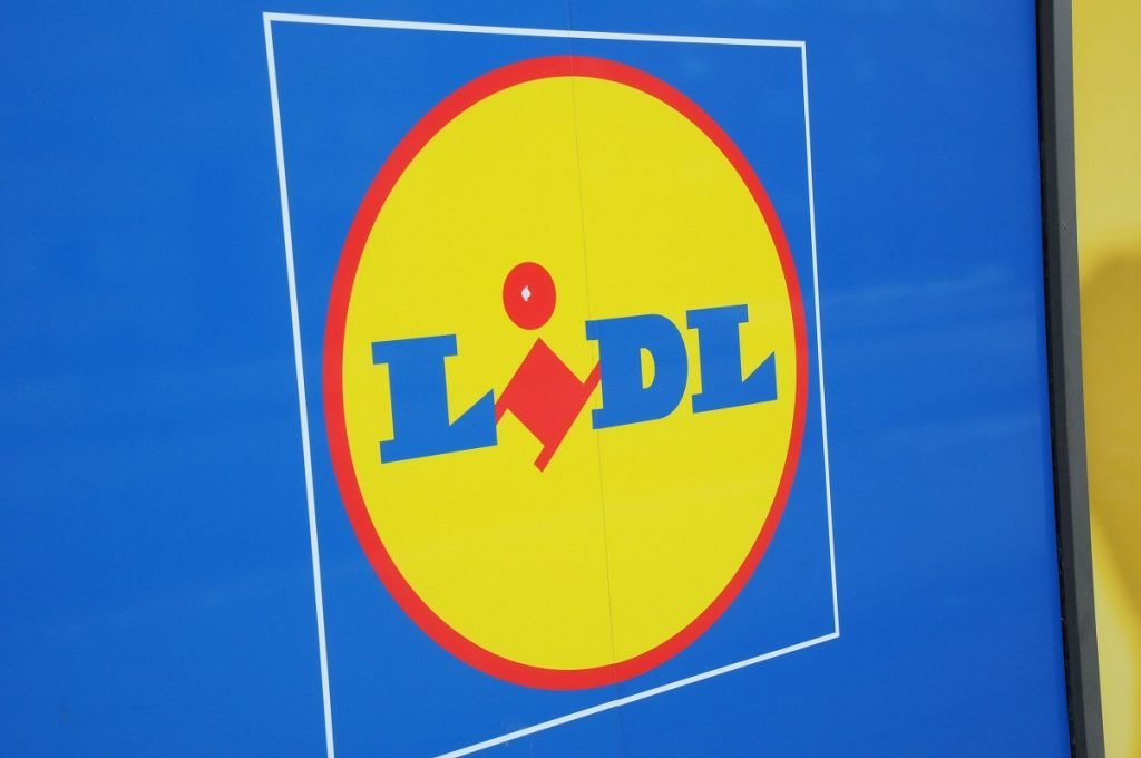 Lidl lansează oferte pentru grădinărit, cu prețuri începând de la 44,99 lei Lidl a pregătit o gamă variată de produse pentru grădinărit, disponibile începând de luni, 9 martie