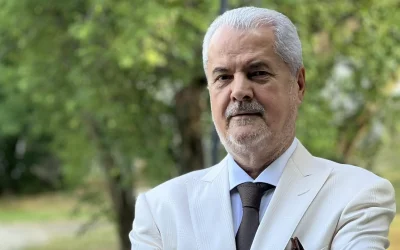 Adrian-Nastase.jpg - JurnalUrban