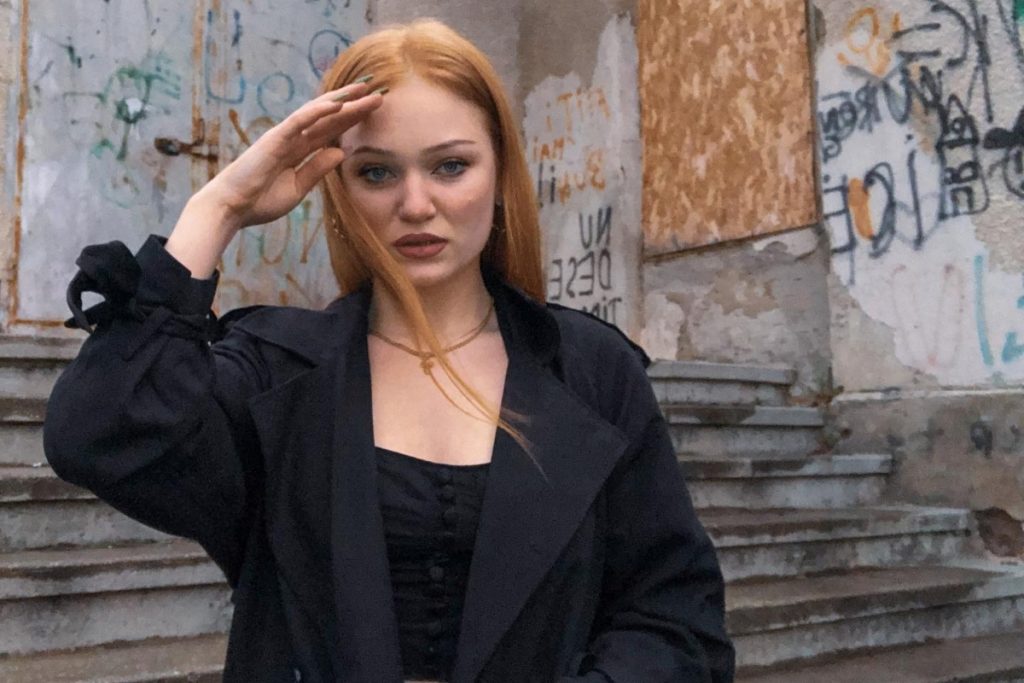 Dolorile despărțirii: Andreea Anița, condusă pe ultimul drum Într-o atmosferă profundă de tristețe, familia, prietenii și numeroase persoane care au urmărit povestea tinerei Andreea Anița și-au luat rămas bun de la aceasta