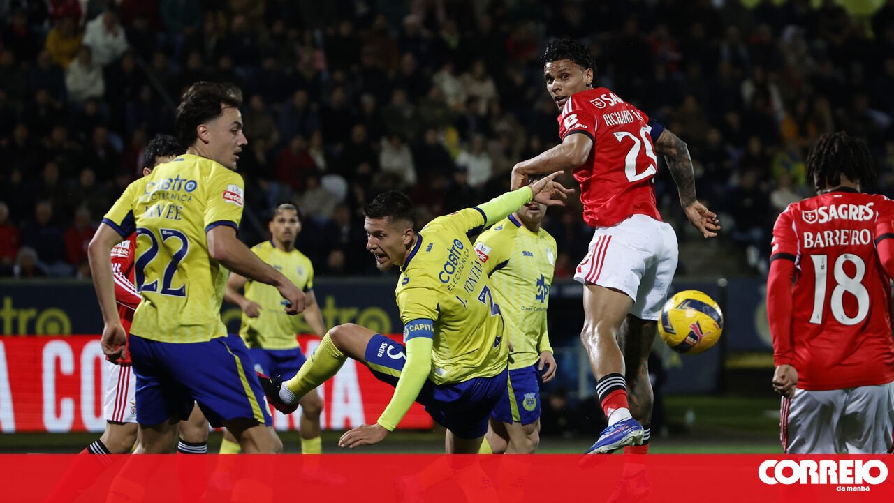 Arouca 1 - 1 Benfica | Richard Ríos coloca a bola no fundo das redes e empata a partida - Futebol