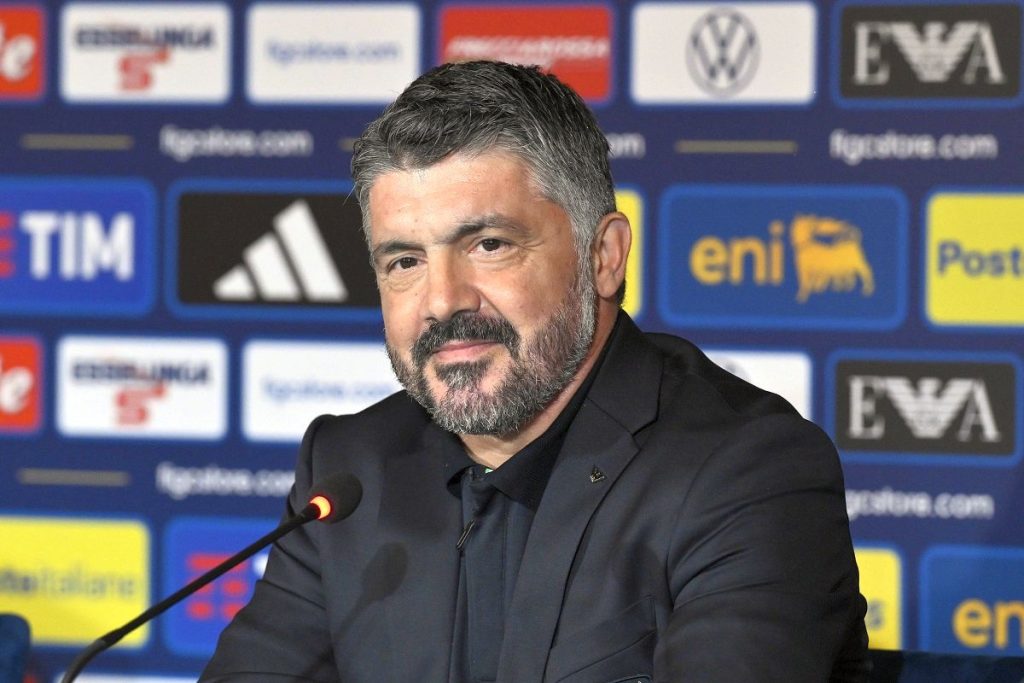 „Aud voci care îmi spun asta”