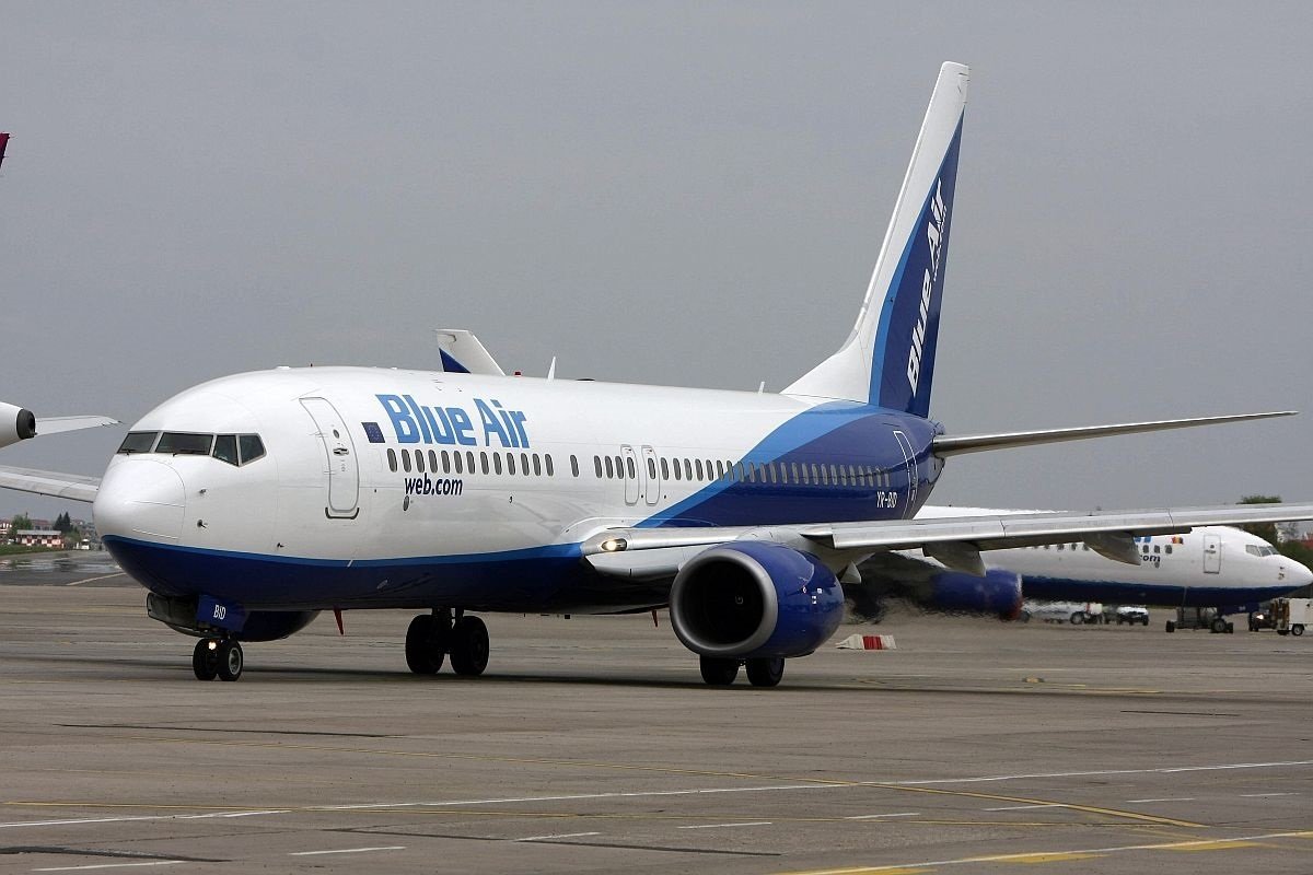 Avioane Blue Air, vândute la preț de garsonieră: ce presupune, de fapt, achiziția Două avioane Blue Air sunt scoase la licitație cu un preț de pornire echivalent cu cel al unei garsoniere, respectiv 238.250 de euro