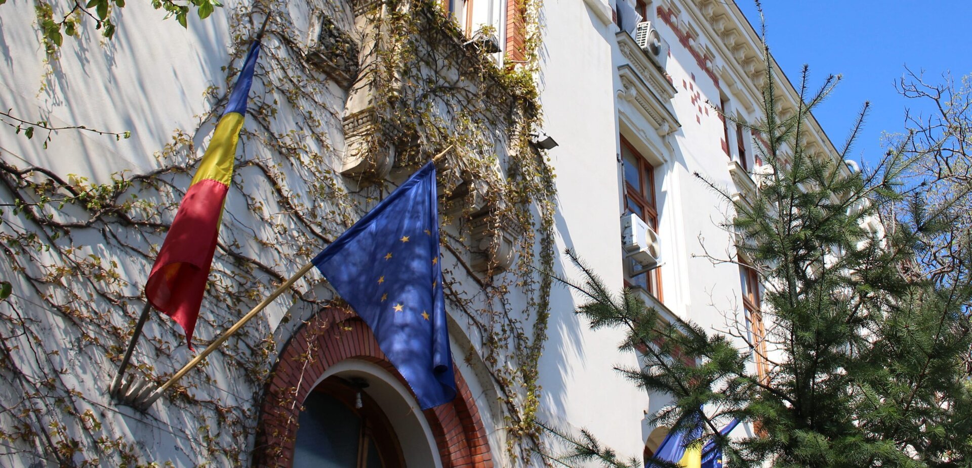 Rectorul Universității Suceava, Mihai Dimian, propus pentru funcția de ministru al Educației București – Mihai Dimian, rectorul Universității „Ștefan cel Mare” din Suceava, a fost propus pentru funcția de ministru al Educației