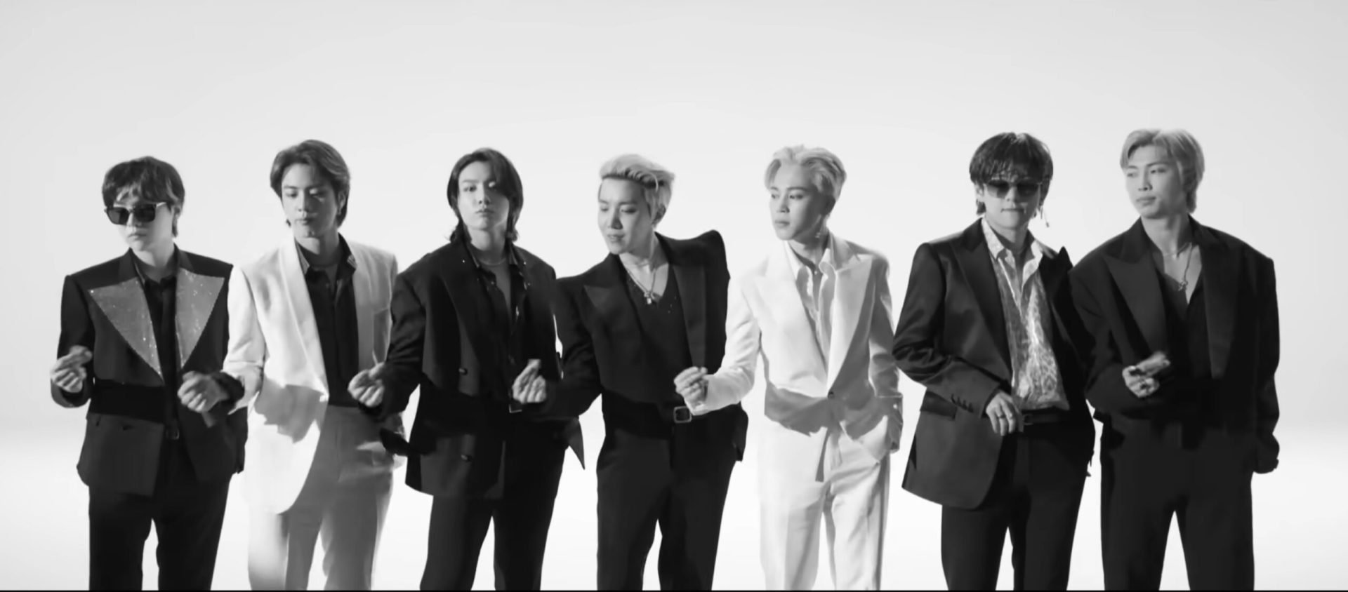 BTS, record de audiență pentru concertul de revenire Aproximativ 18,4 milioane de fani din întreaga lume au urmărit concertul susținut de trupa sud-coreeană BTS la Seul, cu ocazia revenirii lor pe scenă, potrivit datelor furnizate de Netflix