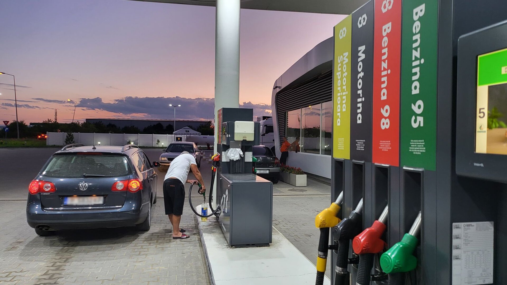 Când ajută aditivii la motor și când doar ascund defecte