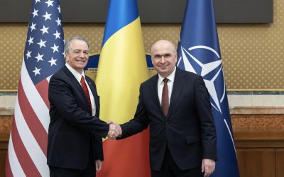 Bolojan se întâlnește cu noul ambasador american, axându-se pe consolidarea relațiilor bilaterale Premierul Ilie Bolojan s-a întâlnit joi, la Palatul Victoria, cu Darryl Nirenberg, noul ambasador al Statelor Unite ale Americii în România