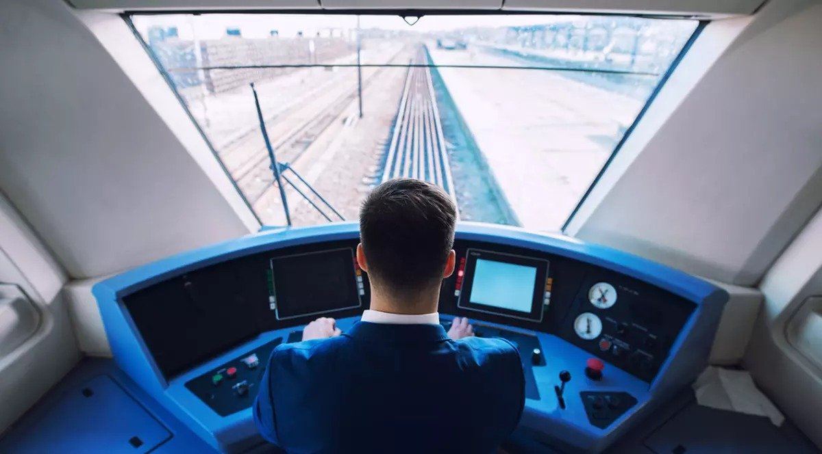 Cursuri mecanic de locomotivă: Costuri și salarii CFR