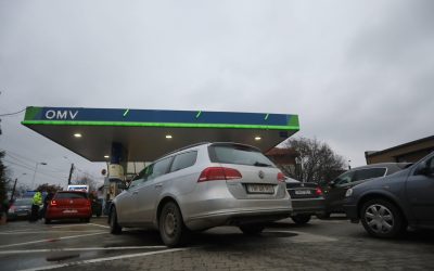 Combustibilii explodează la pompă? Ce schimbări aduce guvernul