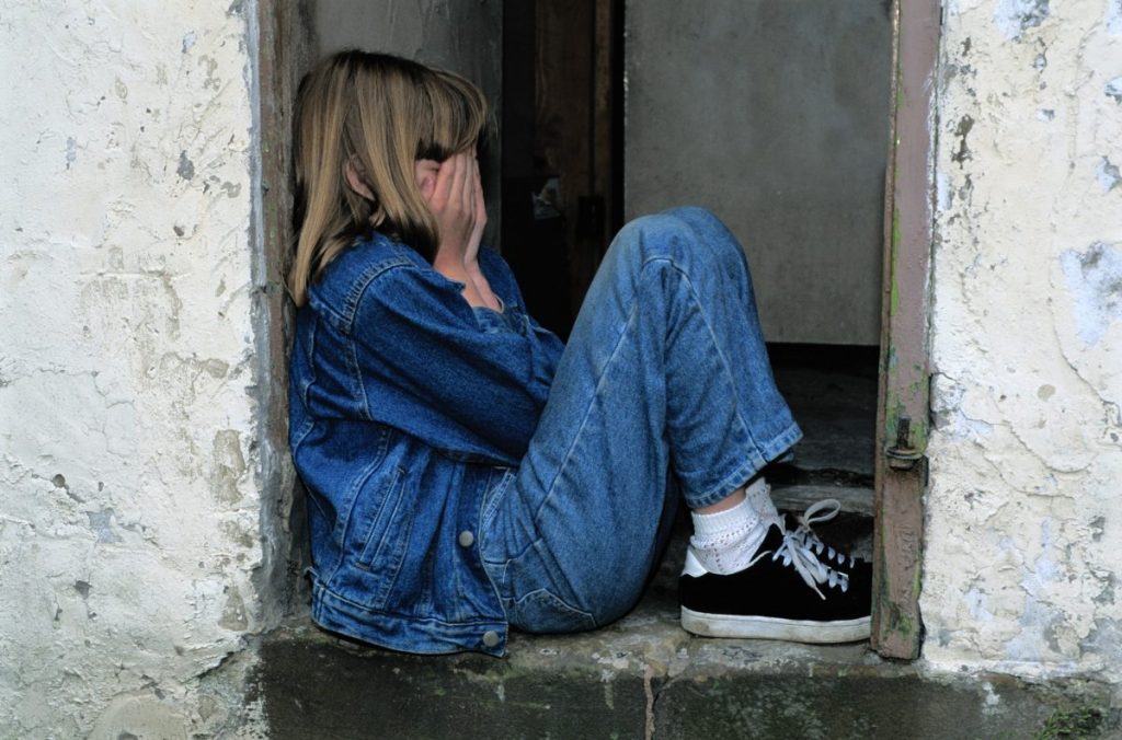 Suspectat de abuz sexual asupra unei minore, un bărbat din Cluj a fost reținut Un bărbat în vârstă de 32 de ani din comuna Mărișel, județul Cluj, a fost reținut luni de către autorități, fiind suspectat de agresiune sexuală și acte de violență asupra unei minore