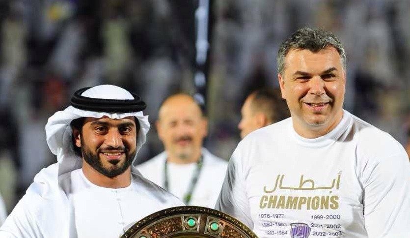 Cosmin Olăroiu, sprijin neașteptat pentru elevii și profesorii blocați în Dubai Antrenorul de fotbal Cosmin Olăroiu a oferit sprijinul său pentru un grup de elevi și profesori de la Colegiul Național „Petru Rareș” din Suceava, aflați în prezent în Dubai