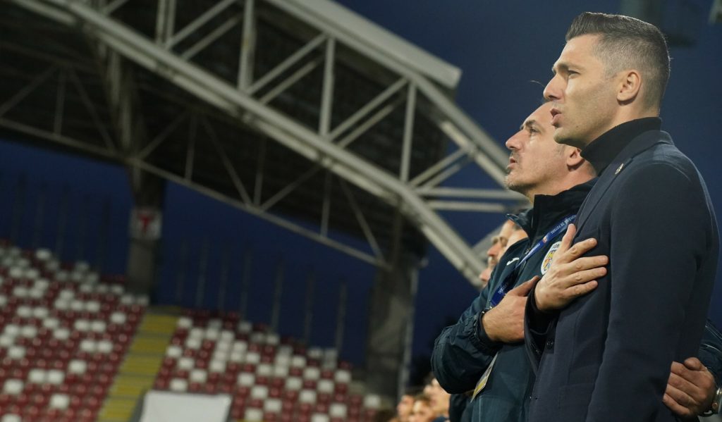 Costin Curelea, selecționerul echipei naționale de tineret a României, a făcut publice numele jucătorilor convocați din străinătate pentru meciurile cu Kosovo și San Marino, din preliminariile Campionatului European U21 din 2027