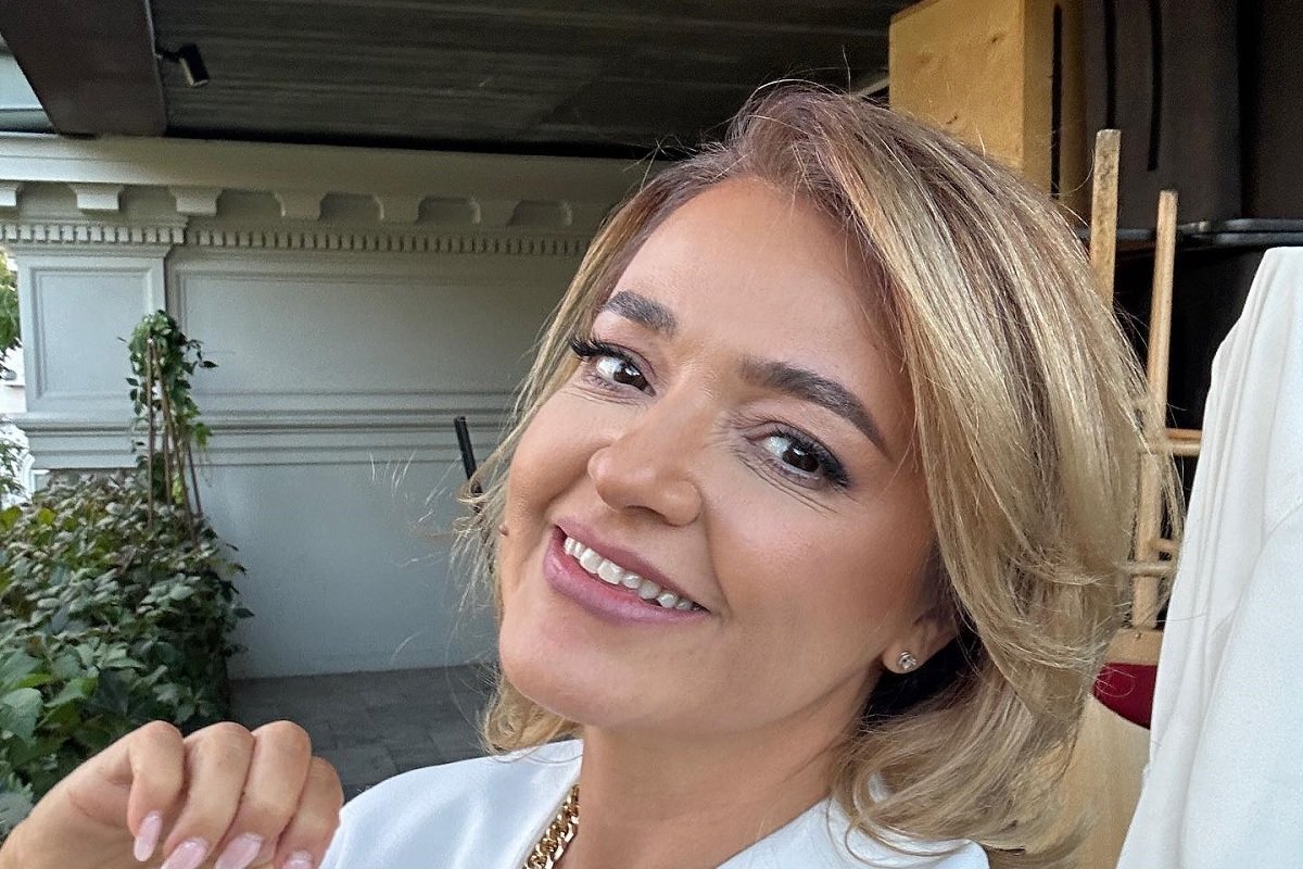 Cristina Bâtlan își prezintă casa amenajată în stil japonez, un spațiu dedicat echilibrului și simplității Cristina Bâtlan, cunoscută pentru participarea sa la emisiunea „Imperiul Leilor”, a dezvăluit recent modul în care și-a amenajat locuința