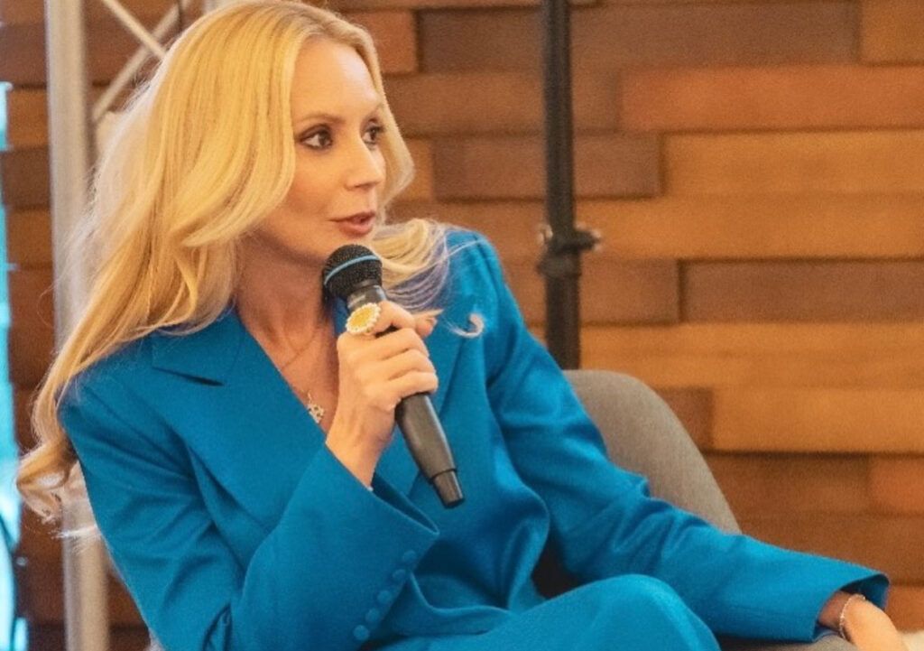 Daciana Sârbu acuză ministrul de externe și anunță plângere penală Fostul europarlamentar Daciana Sârbu a anunțat joi seară, în cadrul unei emisiuni televizate, că va depune plângere penală împotriva ministrului afacerilor externe, Oana Țoiu