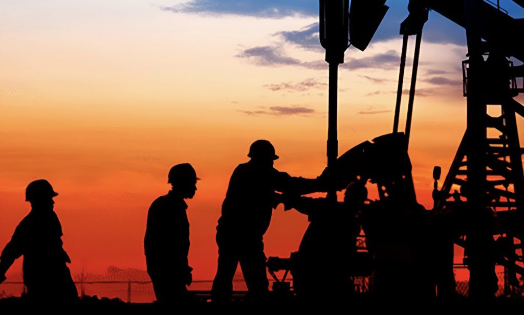Ungaria lovește aurul negru: România, între mit și realitate în industria petrolieră Ungaria a anunțat recent o descoperire majoră de petrol, alimentând discuțiile despre resursele energetice ale țărilor din regiune