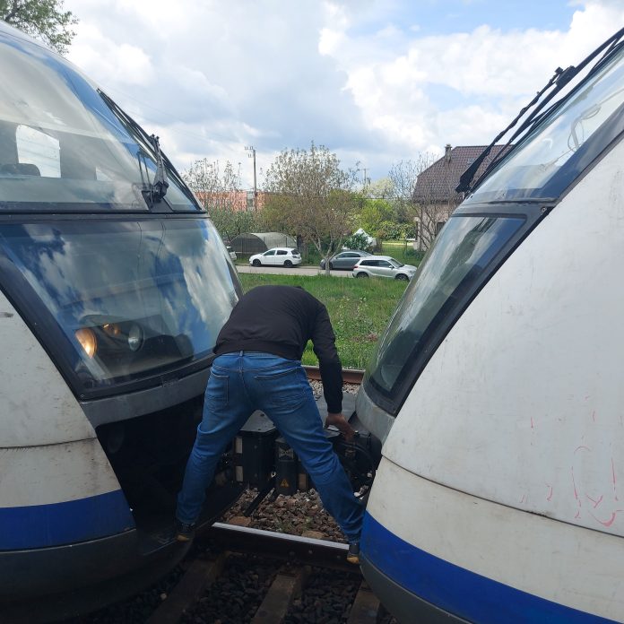 Defecțiune pe ruta Otopeni-București: Un tren a înregistrat întârzieri, iar altele au fost anulate Un automotor al CFR Călători care circula sâmbătă dimineața pe ruta Aeroportul Otopeni – București a suferit o defecțiune