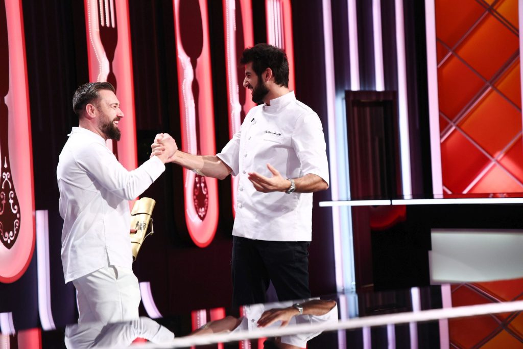 Cine este Alexandru Dodoaia, cuțitul de aur al lui Chef Richard Abou Zaki. Are 34 de ani și a cucerit juriul cu preparatul lui