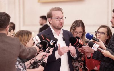 USR: Nu mai susține o majoritate cu PSD dacă votează moțiunea aur