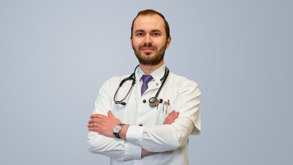 Migrena, o boală neurologică subestimată: Cum o recunoaștem și ce tratamente există Migrena, o afecțiune neurologică frecventă, afectează milioane de români, cauzând dureri puternice de cap și, adesea, invaliditate