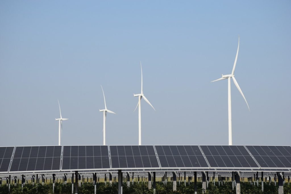 Piața Europeană de Energie, Testată de Geopolitică: Prețurile Rezistă, deocamdată Piața de energie electrică din Europa trece prin primul test major de stres geopolitic de la criza energetică din 2022, potrivit informațiilor Bloomberg, preluate de Agerpres
