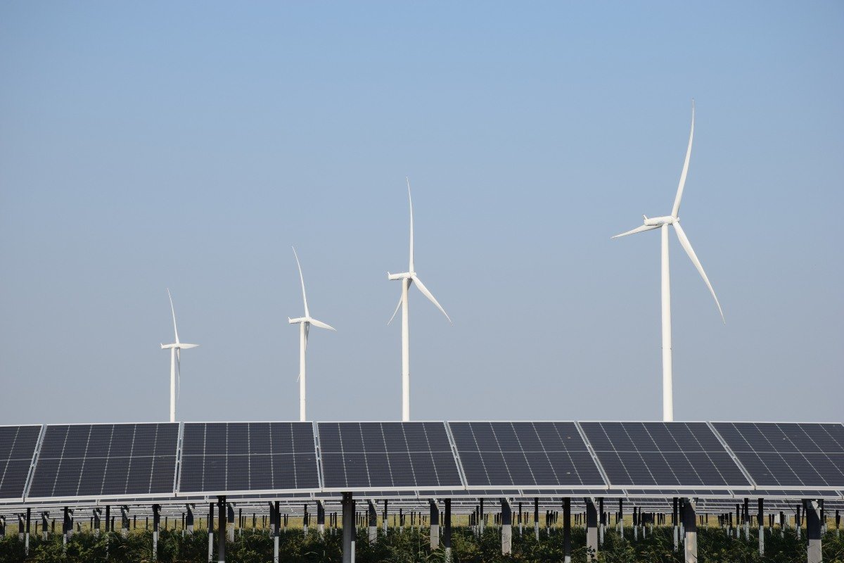 Piața Europeană de Energie, Testată de Geopolitică: Prețurile Rezistă, deocamdată Piața de energie electrică din Europa trece prin primul test major de stres geopolitic de la criza energetică din 2022, potrivit informațiilor Bloomberg, preluate de Agerpres