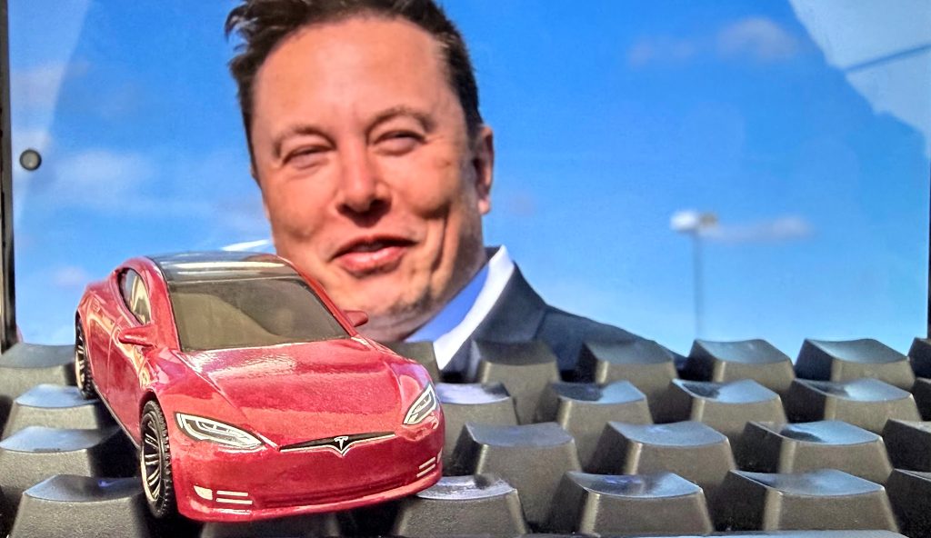 Tesla vrea să intre în producția de cipuri: Elon Musk vizează o „Terafab” Elon Musk, CEO-ul Tesla, pare decis să ducă afacerea dincolo de simpla producție de automobile electrice