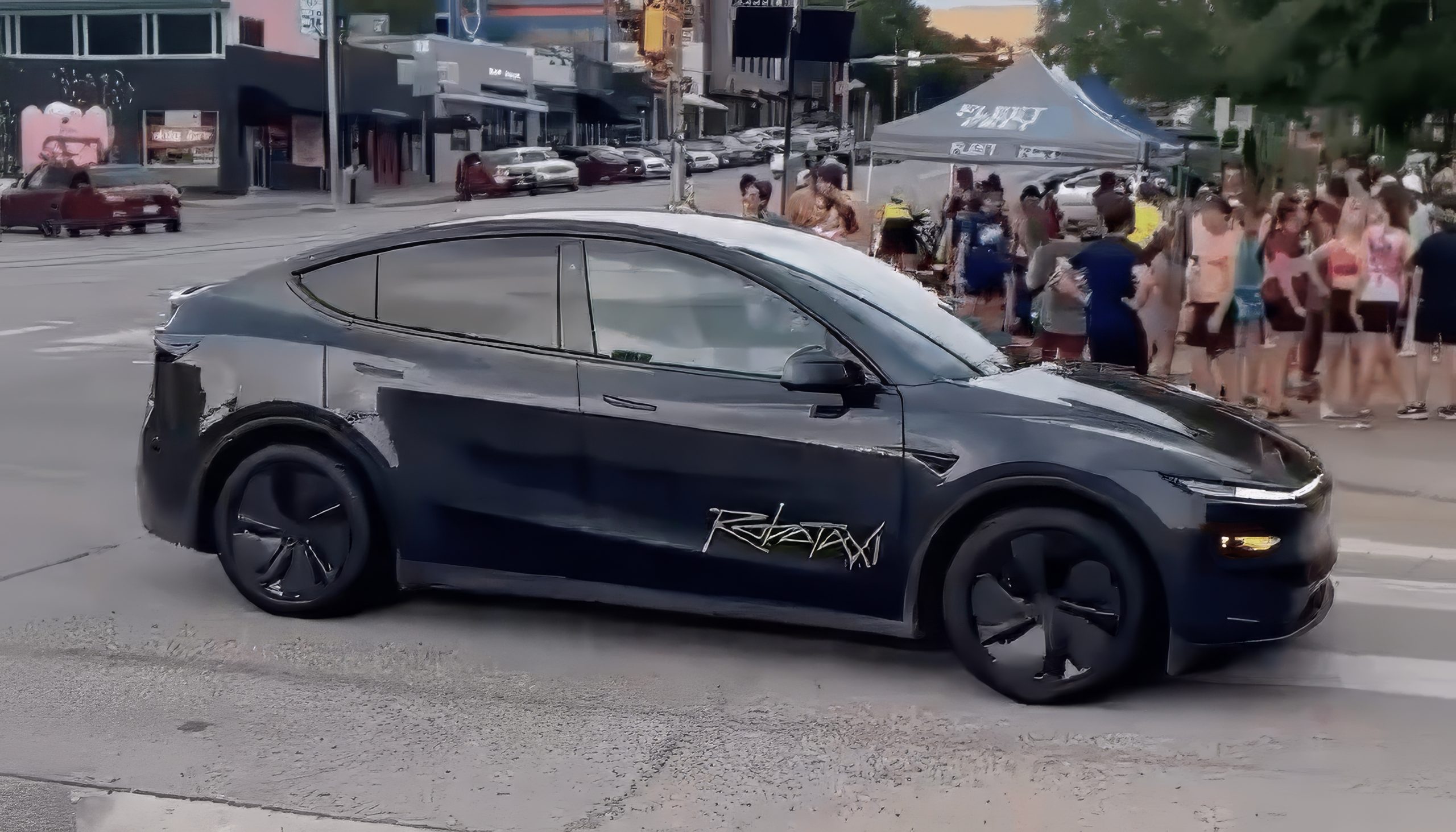 Un nou director părăsește Tesla, punând sub semnul întrebării viitorul Robotaxi Unul dintre oamenii-cheie din spatele infrastructurii software pentru serviciul Robotaxi, un proiect crucial pentru Tesla, a decis să plece din companie