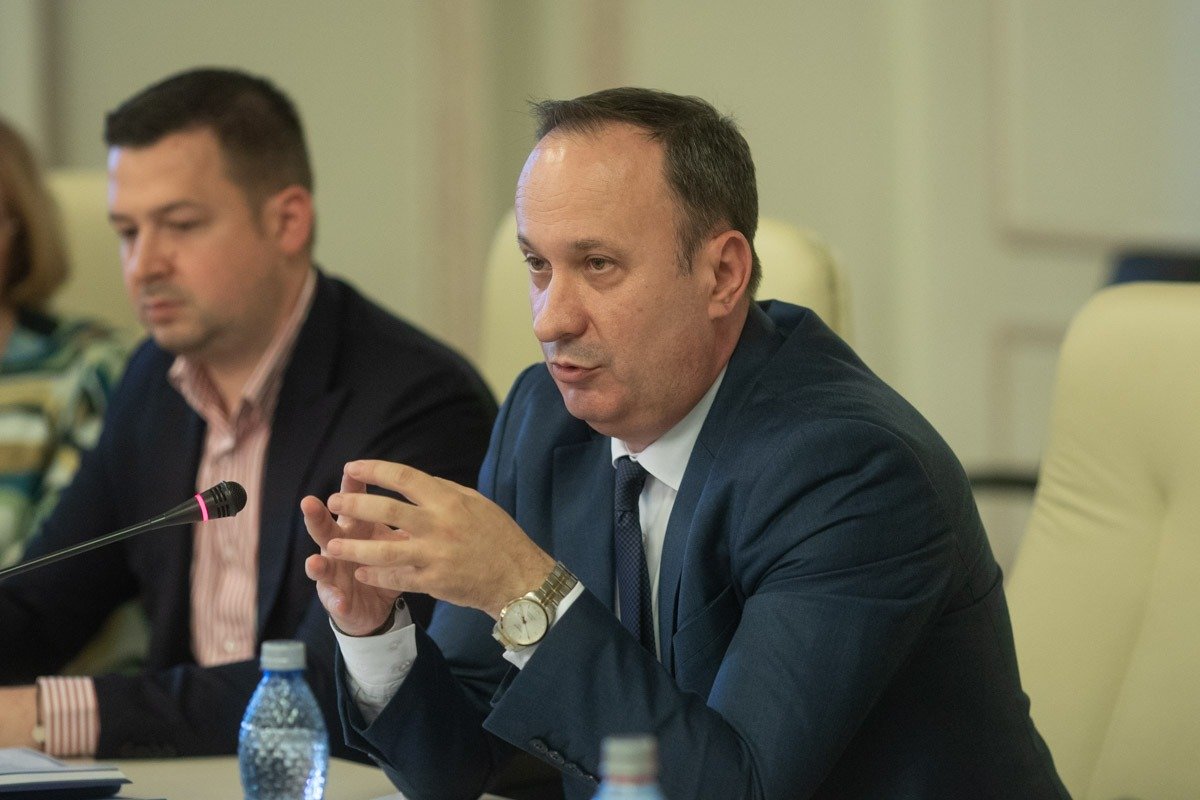 Turcan cere scuze publice pentru gestul lui Câciu Deputata liberală Raluca Turcan a reacționat vehement la gestul fostului ministru PSD Adrian Câciu, calificându-l drept „inadmisibil”