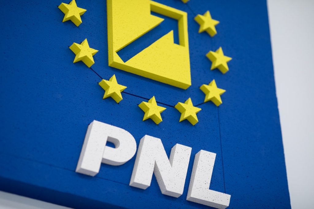 Ședința PNL de la Sibiu, amânată din cauza votului bugetului Ședința Biroului Politic Național al PNL, programată inițial pentru vineri și sâmbătă la Sibiu, a fost amânată pentru săptămâna viitoare, conform unor surse liberale