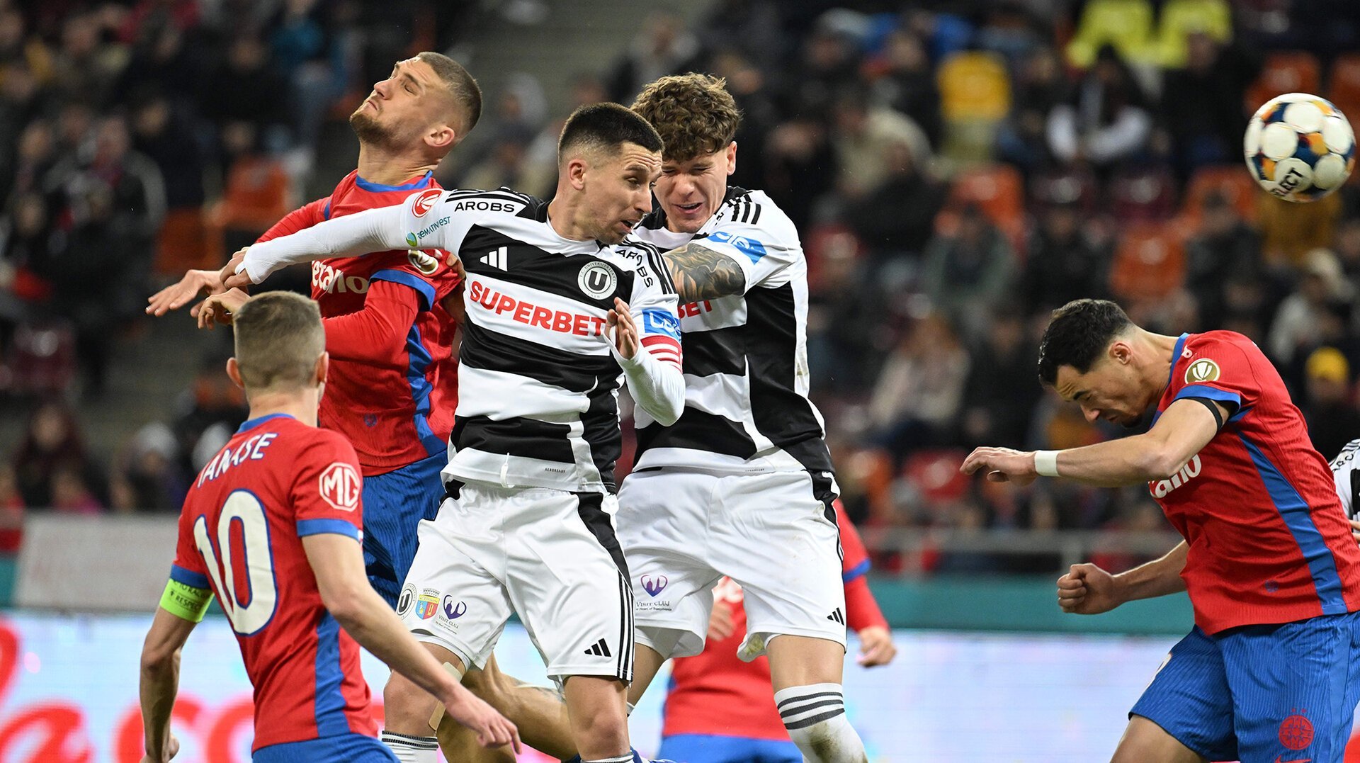 FCSB – U Cluj: Ultima etapă a sezonului regulat, fără miză pentru titlu Meciul dintre FCSB și U Cluj, disputat în etapa a 30-a din Superliga, sezonul 2025/2026, s-a încheiat fără un suspans major