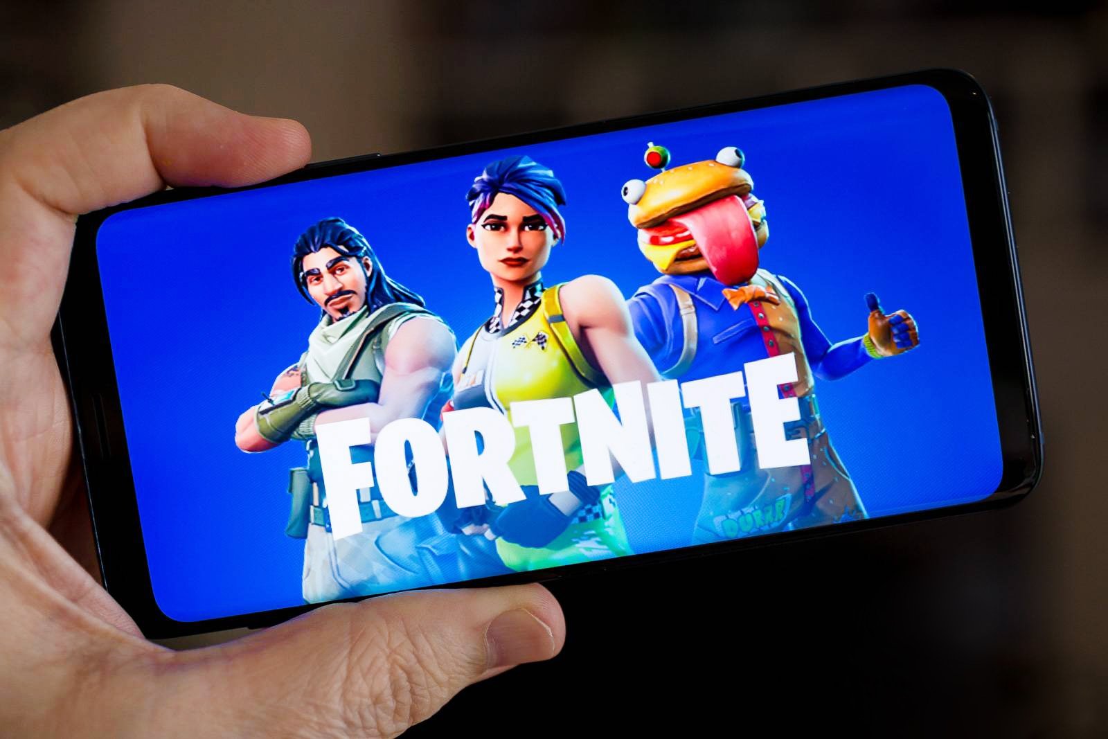 Lovitură dură pentru Fortnite: Epic Games concediază peste 1.000 de angajați Epic Games, compania responsabilă pentru celebrul joc video Fortnite, trece printr-o perioadă dificilă