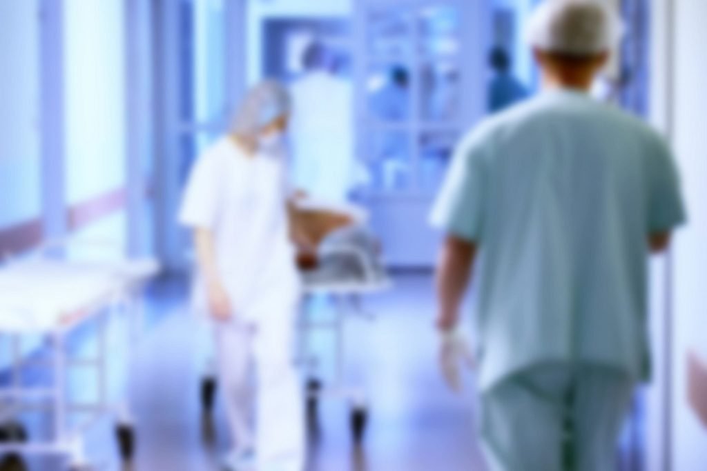 Gărzi medicale: Mai multă vechime, dar riscul epuizării pentru medici O propunere legislativă recentă vizează recunoașterea orelor de gardă efectuate de personalul medical ca timp de muncă, urmând să fie luate în considerare la calculul vechimii în muncă și, după caz, în specialitate