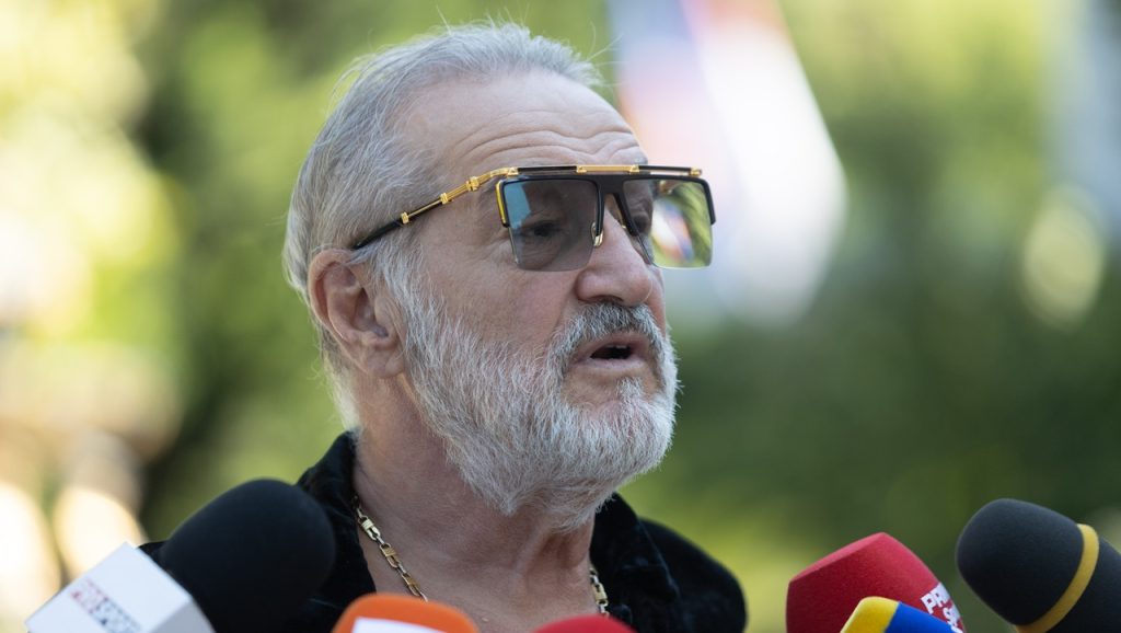 Becali, furios după FCSB – CFR: „Sunt hoți! Eu, dacă voiam, îi jefuiam!”
