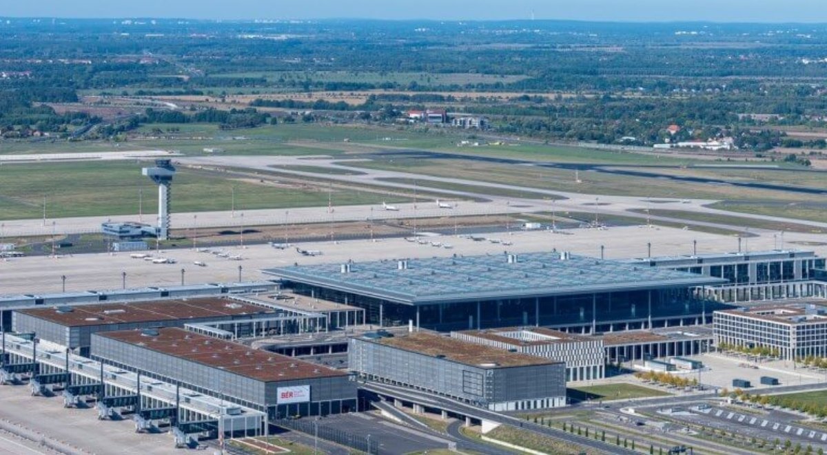 Greva de la Berlin afectează zborurile și către și dinspre România Aeroportul Internațional Berlin-Brandenburg va suspenda toate zborurile miercuri, 18 martie 2026, din cauza unei greve anunțate de sindicatul Verdi