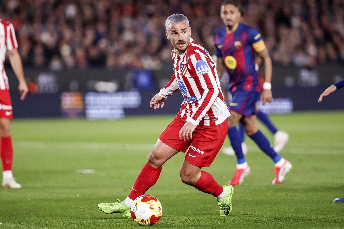 Griezmann, eroul ironiei: Atletico Madrid elimină Barcelona din Cupa Spaniei Atletico Madrid a trecut de FC Barcelona în semifinalele Cupei Spaniei, în ciuda unei victorii categorice a catalanilor în manșa retur (3-0)