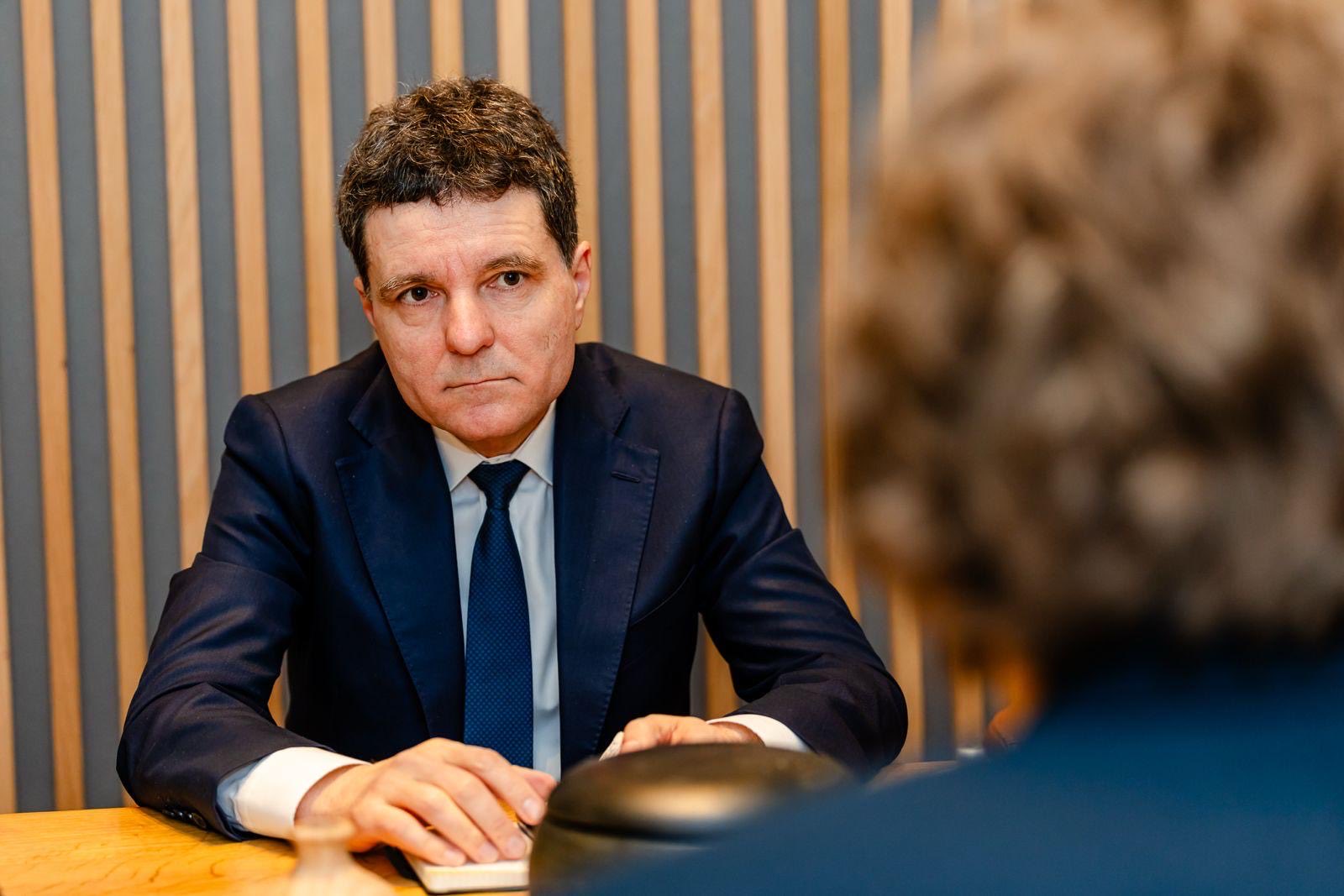 Reforma companiilor de stat, o prioritate urgentă pentru președintele României Președintele Klaus Iohannis a subliniat importanța crucială a reformei companiilor de stat, afirmând că aceasta nu mai poate fi amânată