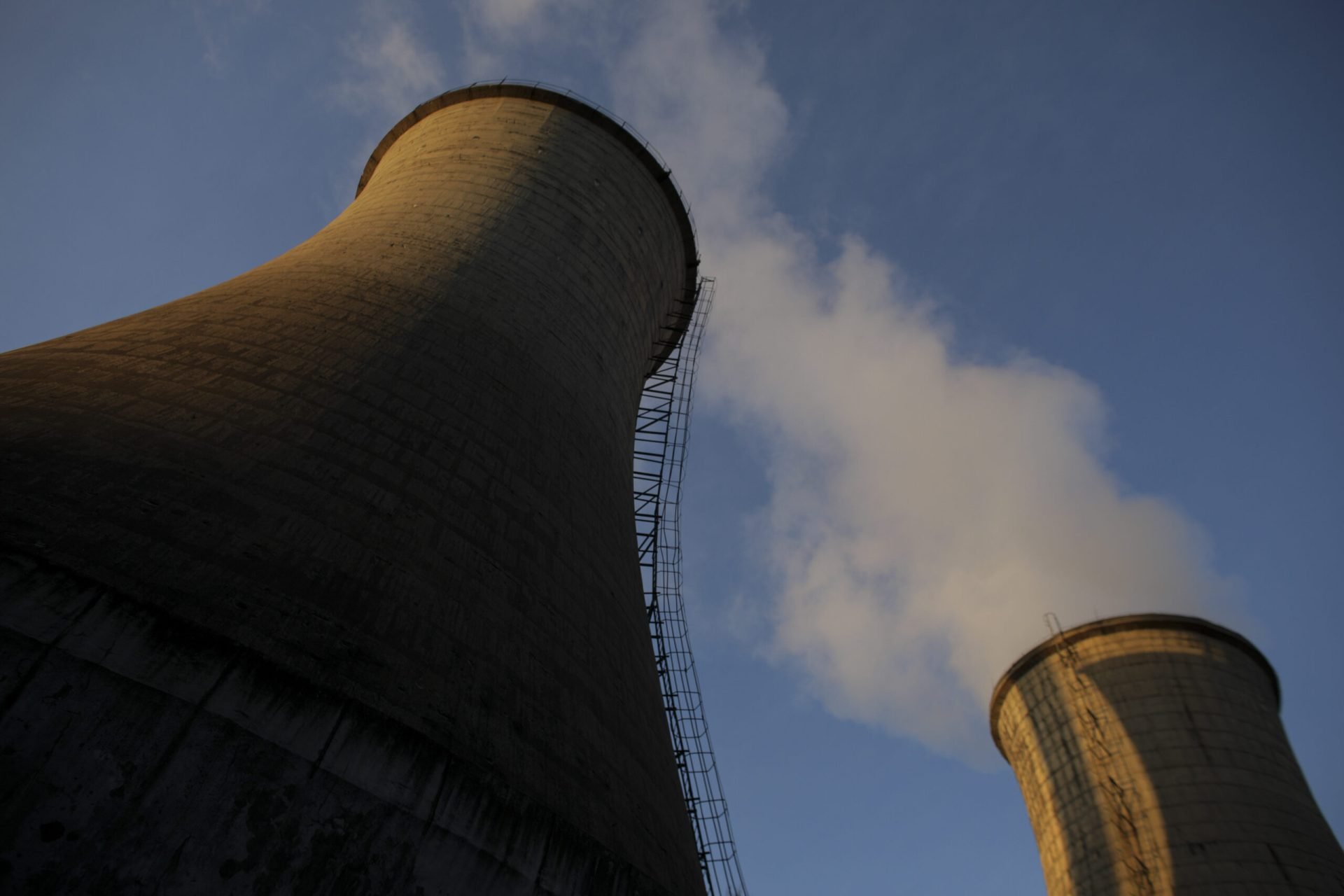 Elcen face o centrală nouă la cet sud, după avarii: Randament de peste 85%